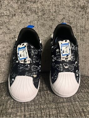 Disney Adidas Kids Navy Black & White Shell-Toe Slip-Ons w/ 101 Dalmation Shoe